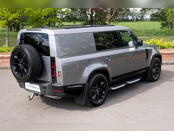 Used Land Rover Defender 2024 for sale - 79122467: Photo