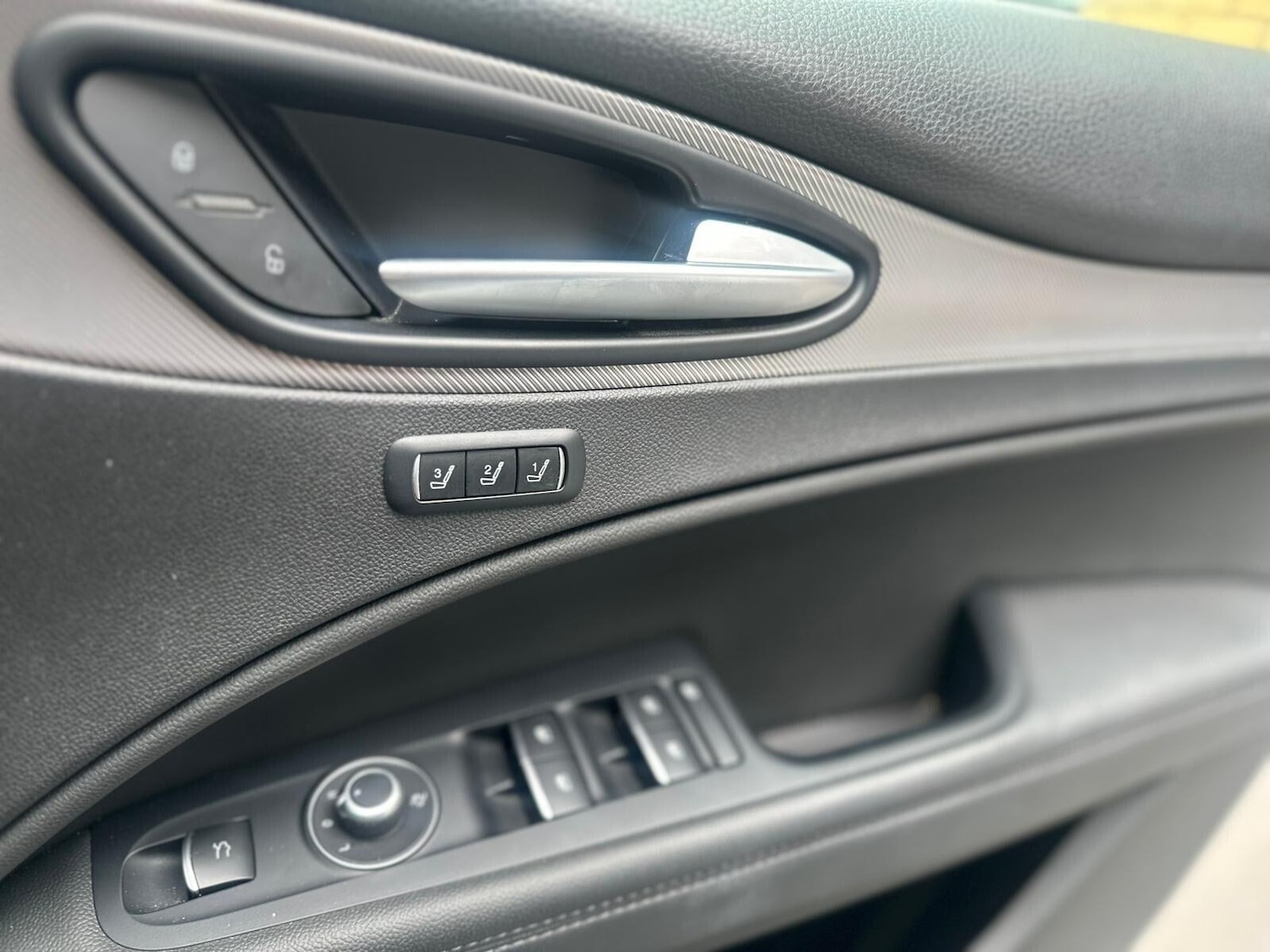 Used Alfa Romeo Stelvio 2019 for sale - 75825846: Photo 35