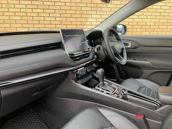 Used Jeep Compass 2023 for sale - 76728783: Photo