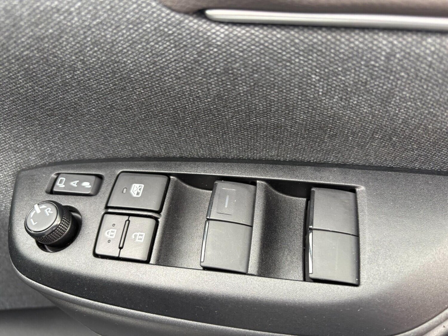 Used Toyota Yaris Cross 2022 for sale - 76094340: Photo 32