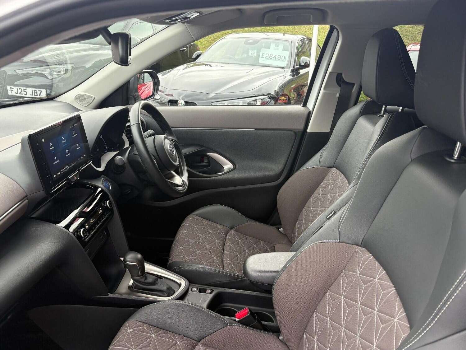 Used Toyota Yaris Cross 2022 for sale - 76094340: Photo 35