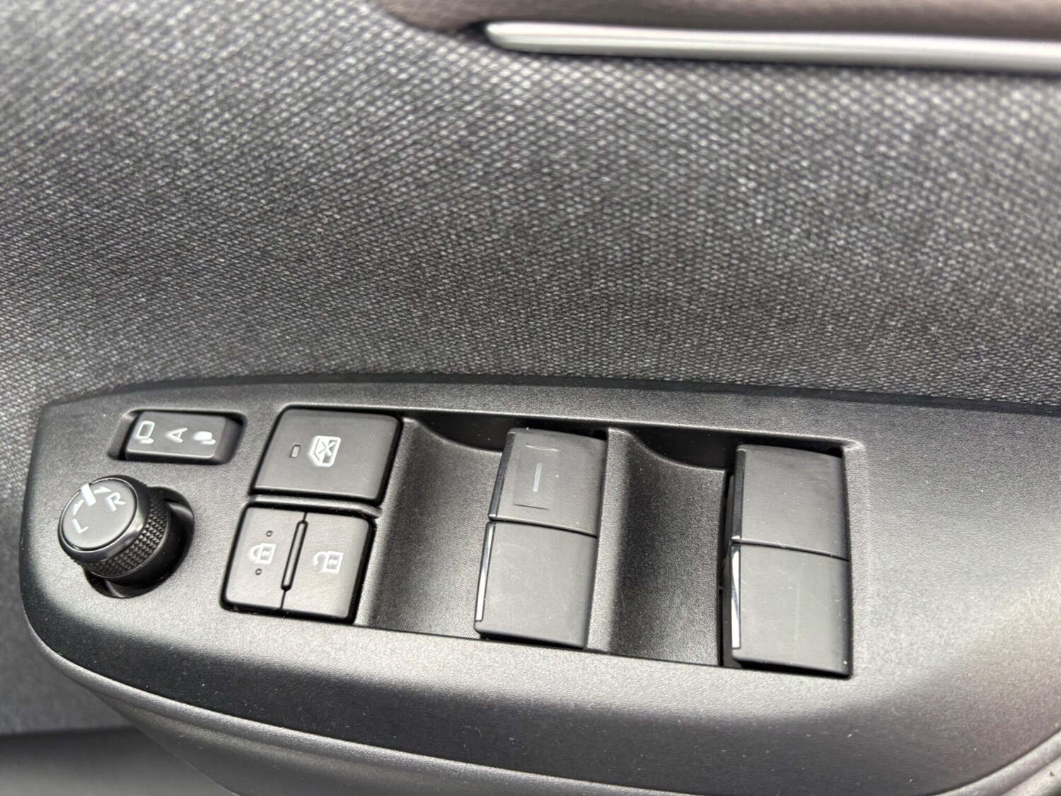 Used Toyota Yaris Cross 2022 for sale - 76094340: Photo 65