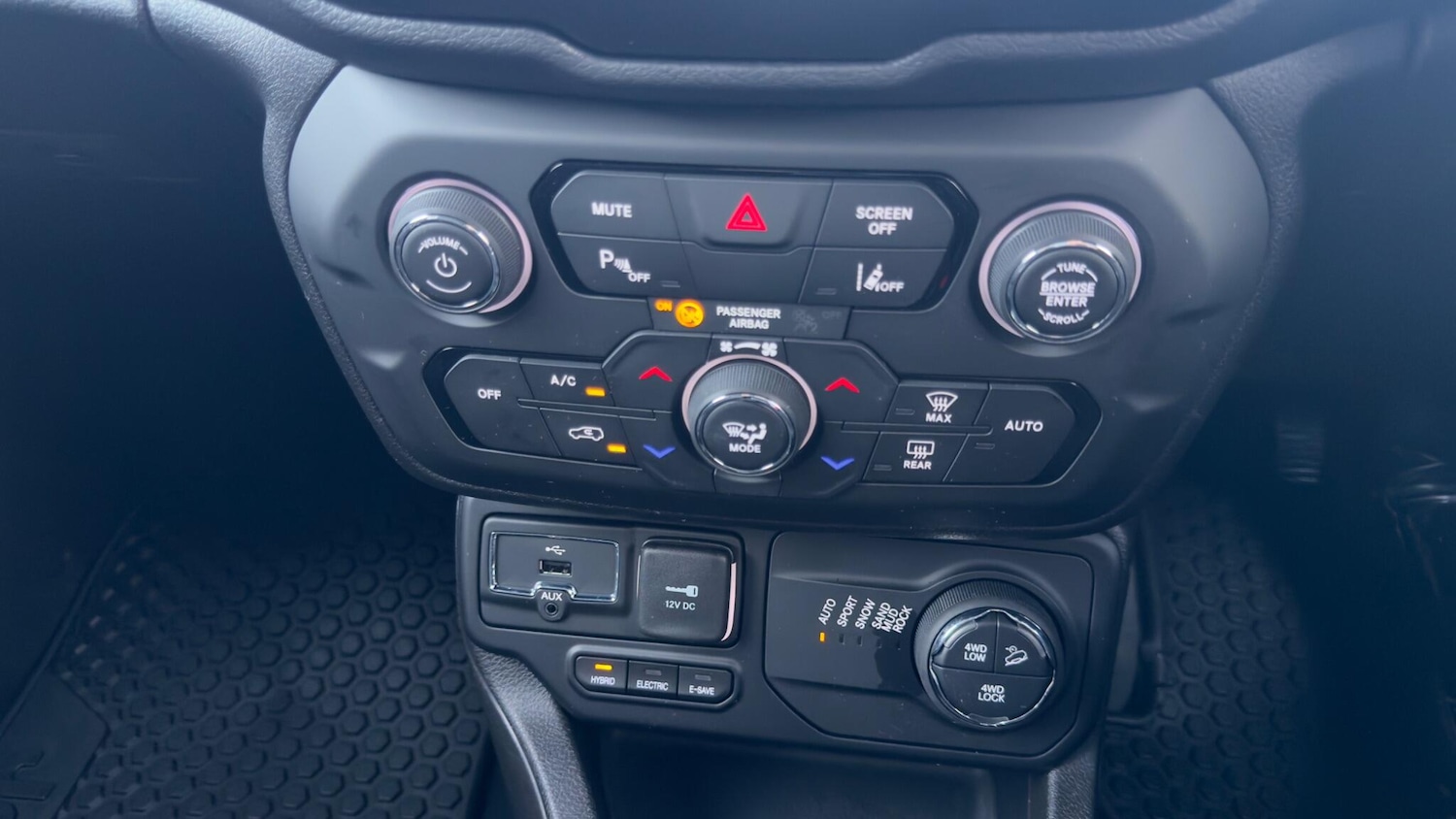 Used Jeep Renegade 2025 for sale - 76573708: Photo 67