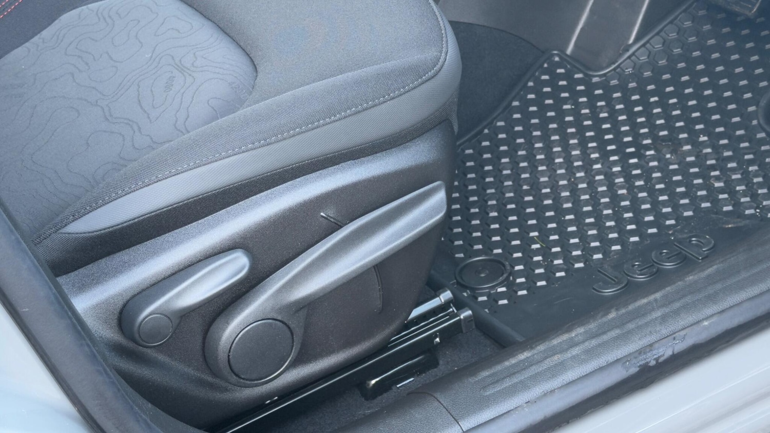 Used Jeep Renegade 2025 for sale - 76573708: Photo 71