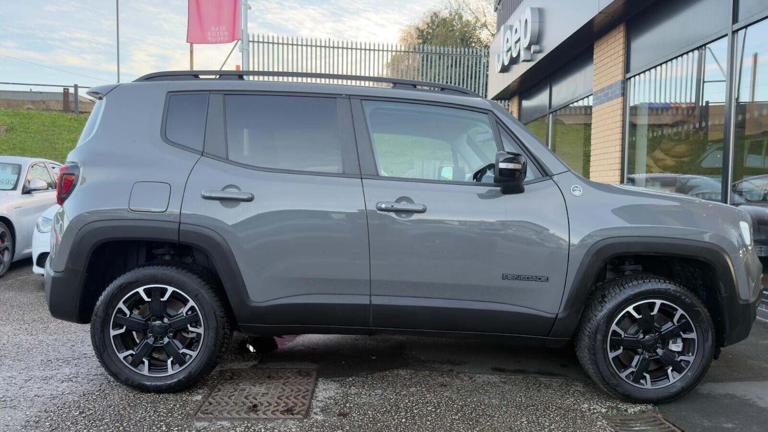 Used Jeep Renegade 2025 for sale - 76573708: Photo 9