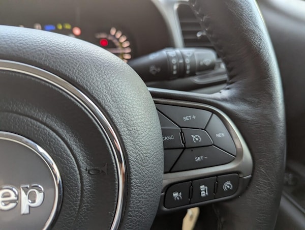 Used Jeep Renegade 2021 for sale - 75825720: Photo 11