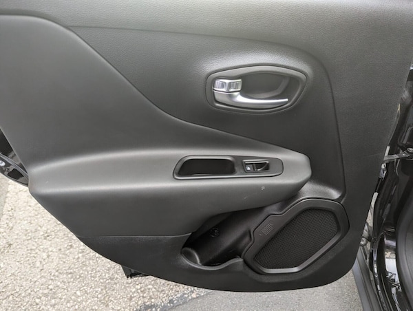 Used Jeep Renegade 2021 for sale - 75825720: Photo 20