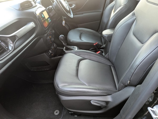 Used Jeep Renegade 2021 for sale - 75825720: Photo 25