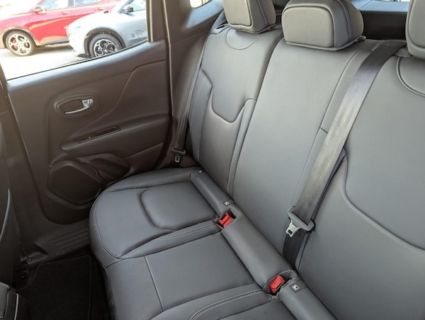 Used Jeep Renegade 2021 for sale - 75825720: Photo 28