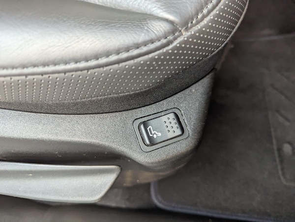 Used Jeep Renegade 2021 for sale - 75825720: Photo 61