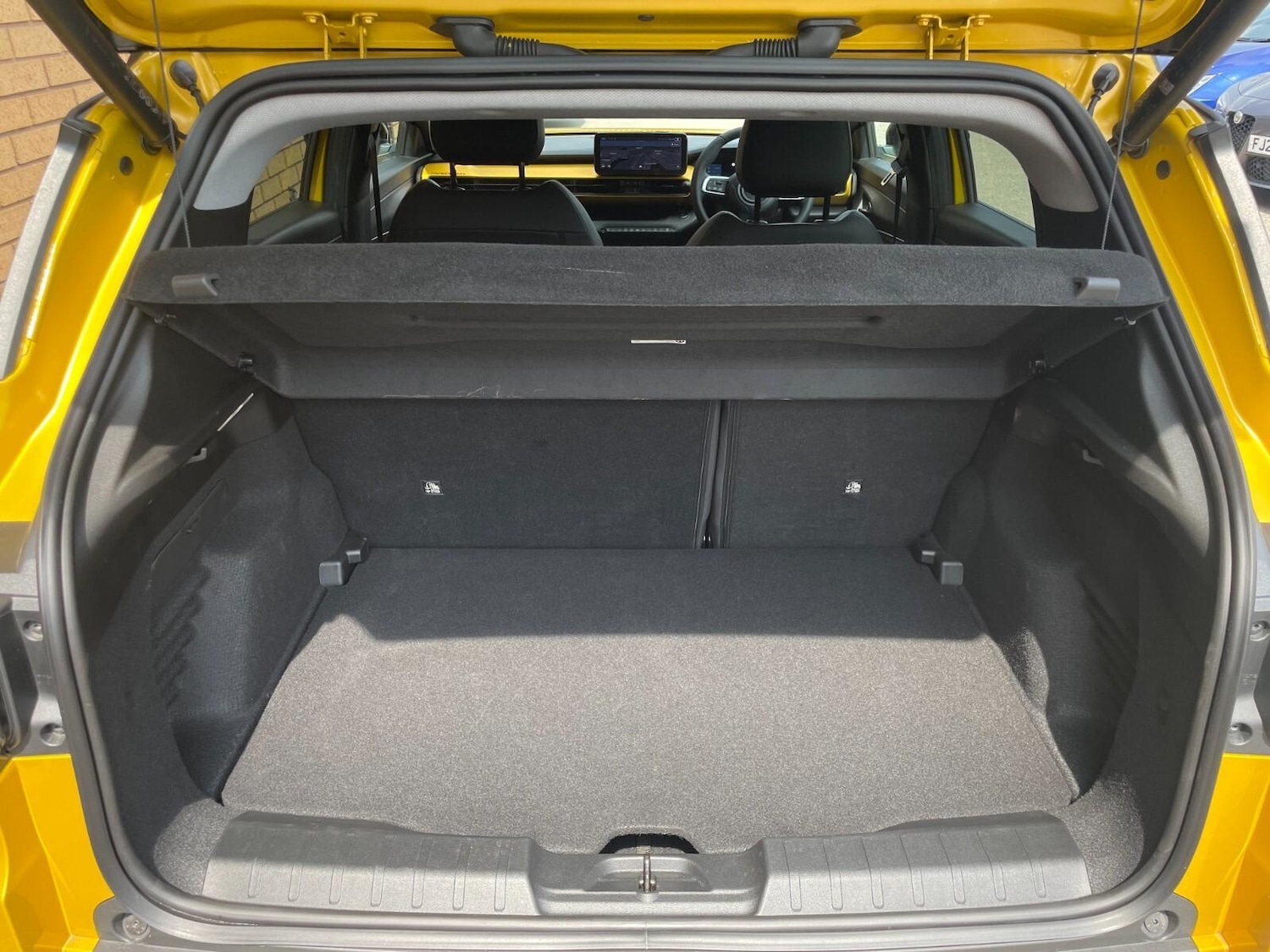 Vehicle 28