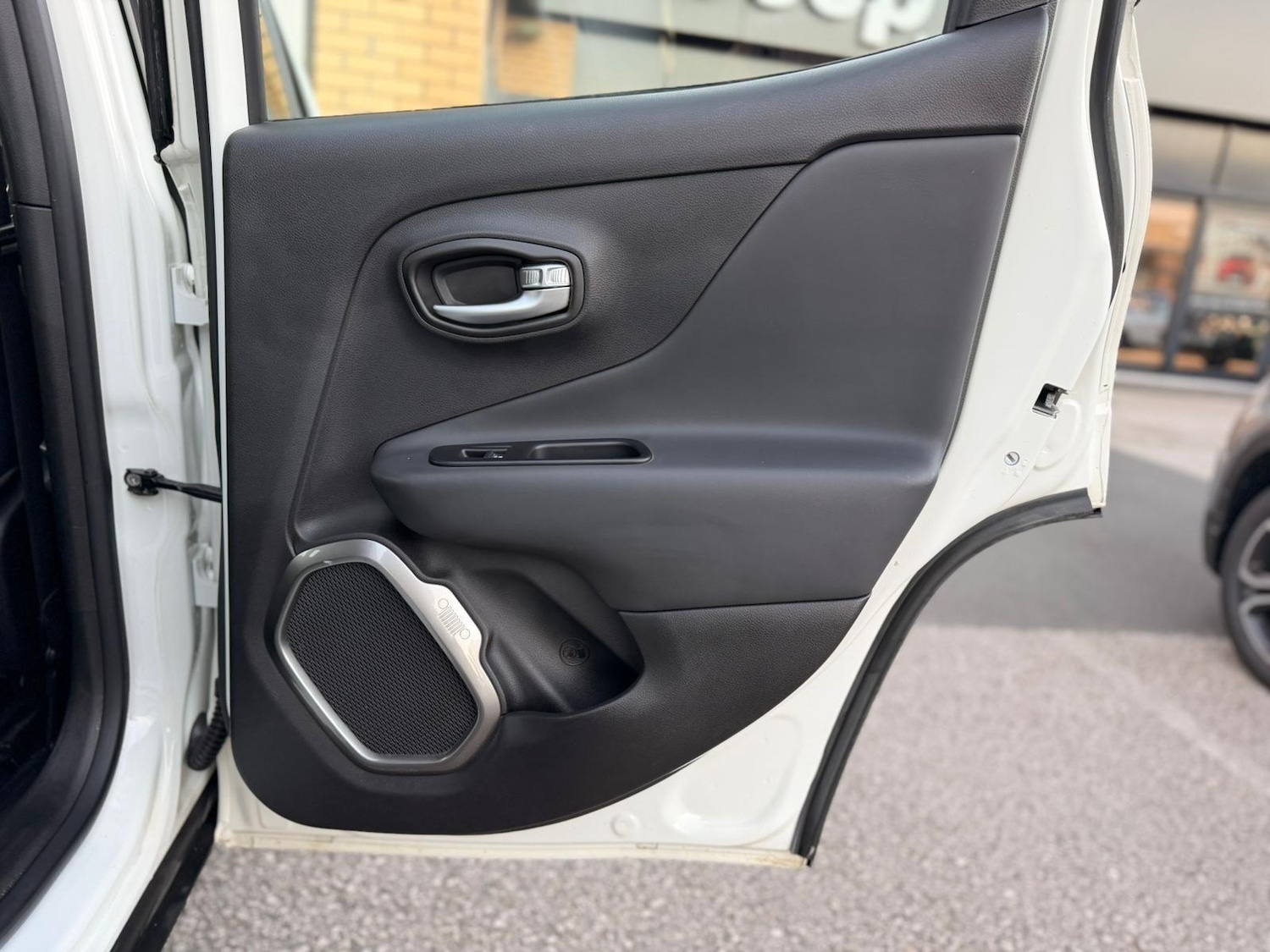 Used Jeep Renegade 2019 for sale - 76597138: Photo 36