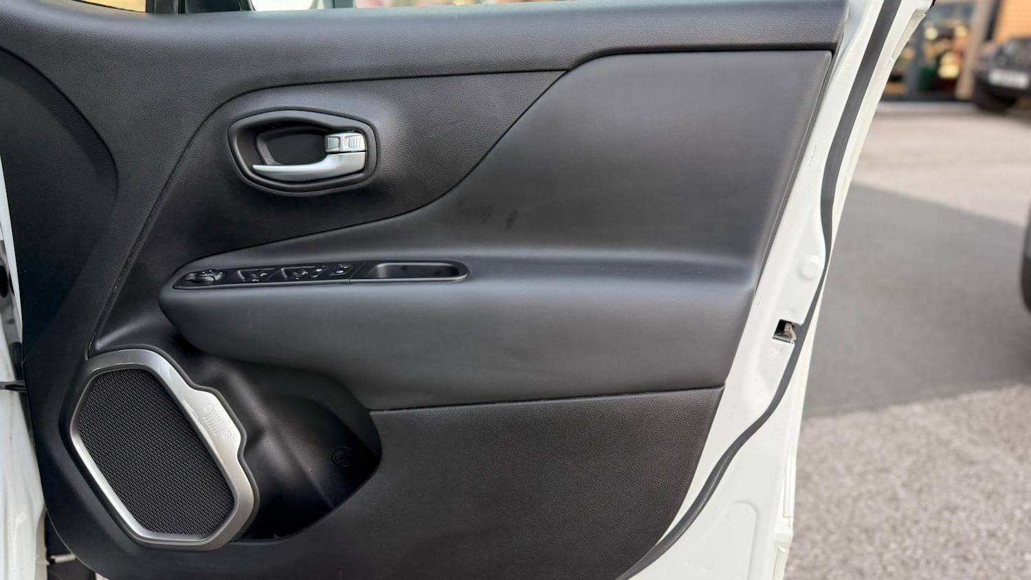 Used Jeep Renegade 2019 for sale - 76597138: Photo 63