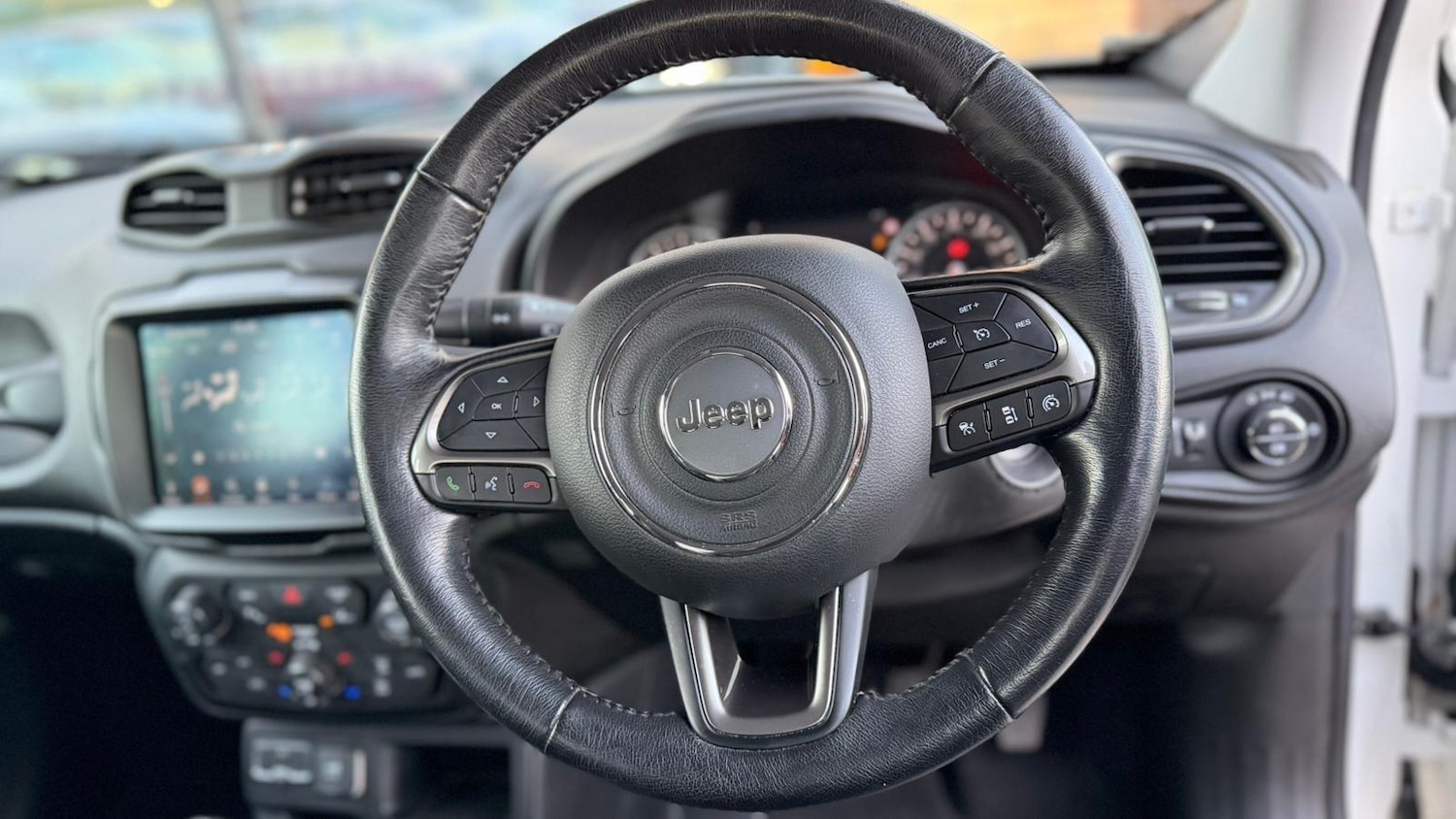 Used Jeep Renegade 2019 for sale - 76597138: Photo 73