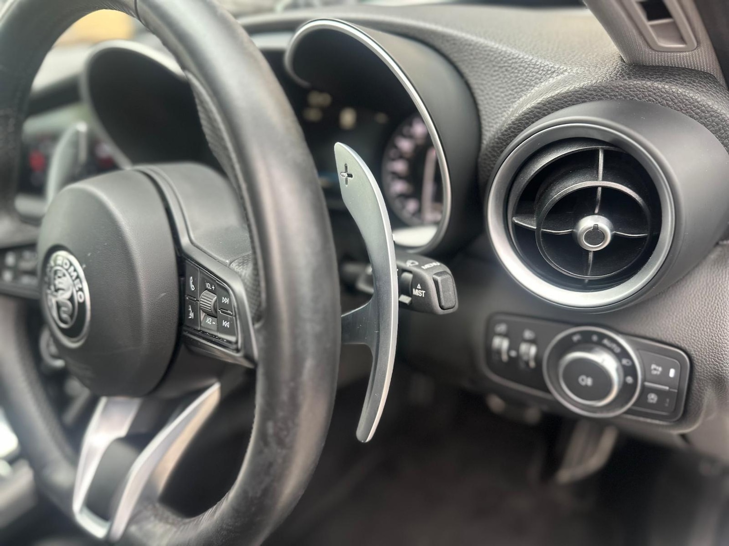 Used Alfa Romeo Giulia 2020 for sale - 76227391: Photo 76