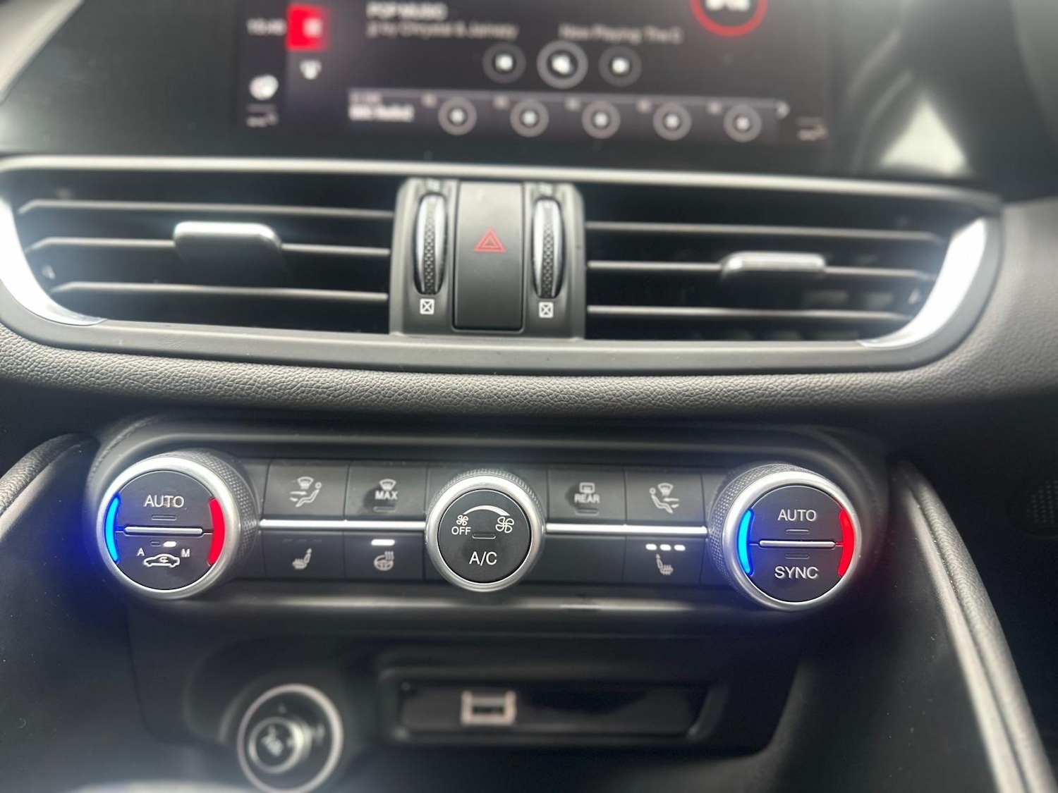 Used Alfa Romeo Giulia 2020 for sale - 76227391: Photo 77