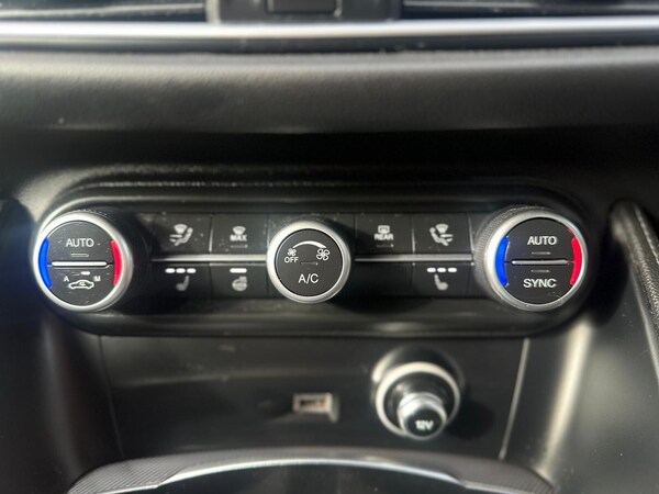 Used Alfa Romeo Stelvio 2022 for sale - 76318081: Photo 24