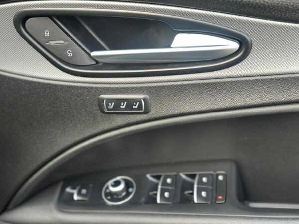 Used Alfa Romeo Stelvio 2022 for sale - 76318081: Photo 74