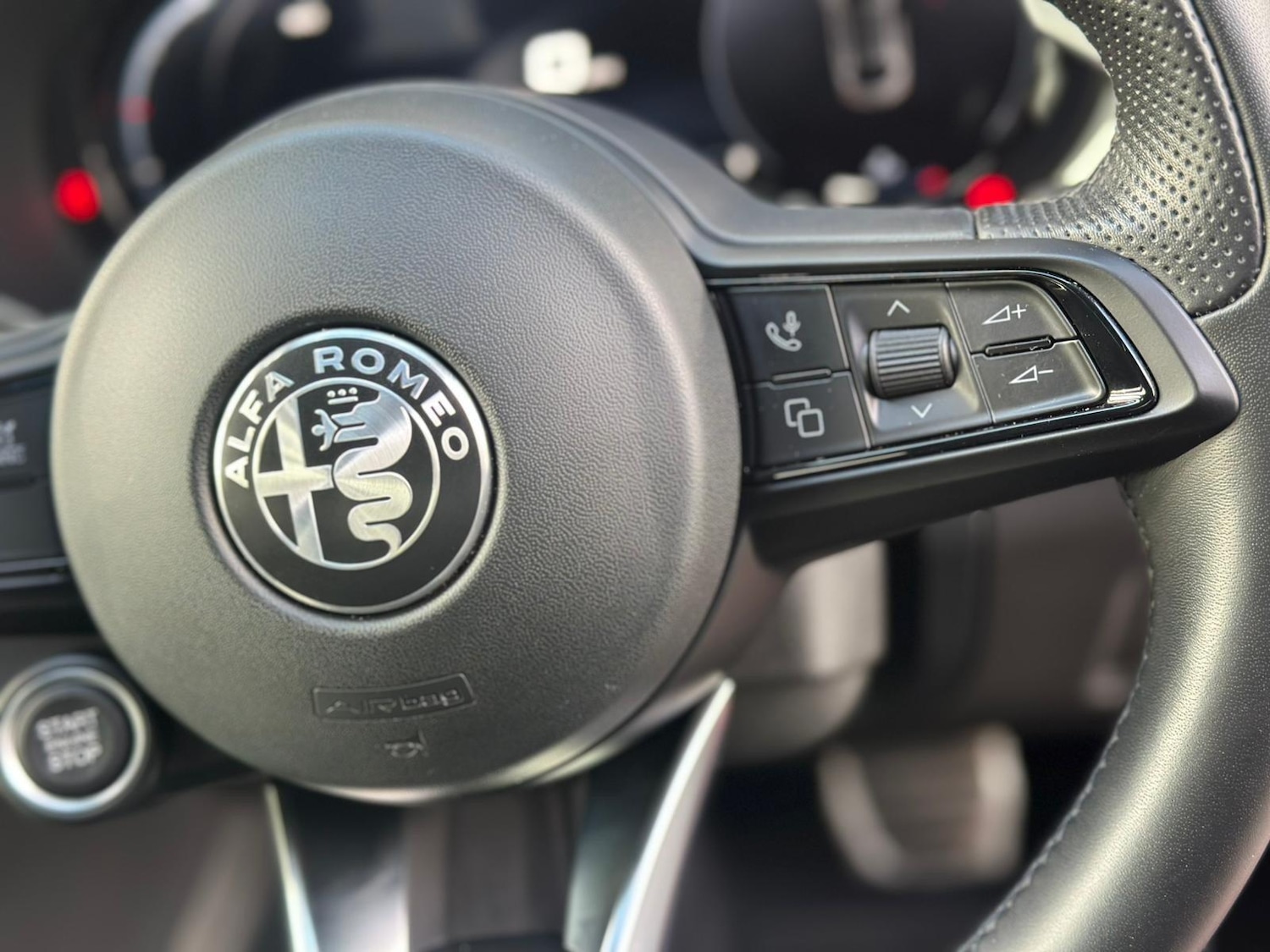 Used Alfa Romeo Giulia 2025 for sale - 76597325: Photo 35