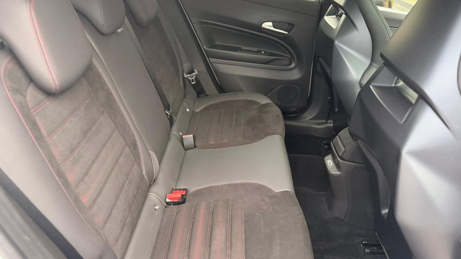 Used Alfa Romeo Junior 2025 for sale - 76632967: Photo 16