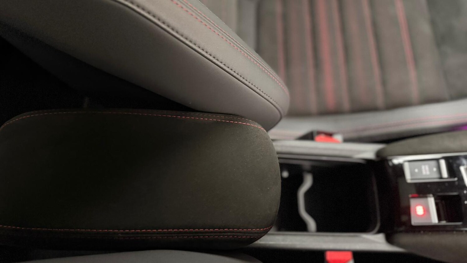 Used Alfa Romeo Junior 2025 for sale - 76632967: Photo 42