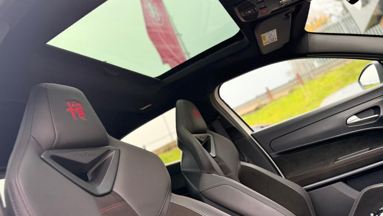 Used Alfa Romeo Junior 2025 for sale - 76632967: Photo 43