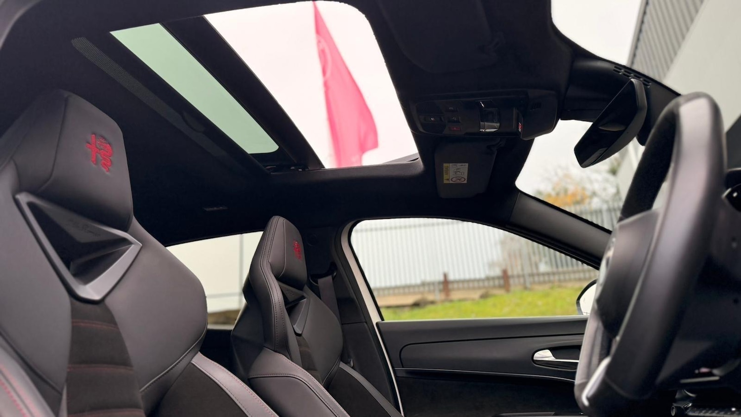 Used Alfa Romeo Junior 2025 for sale - 76632967: Photo 61