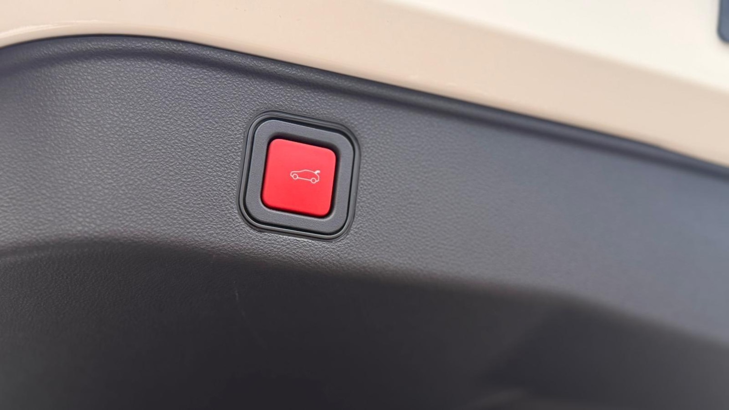 Used Alfa Romeo Junior 2025 for sale - 76632967: Photo 65