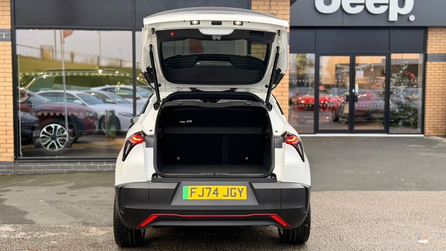 Used Alfa Romeo Junior 2025 for sale - 76632967: Photo 7