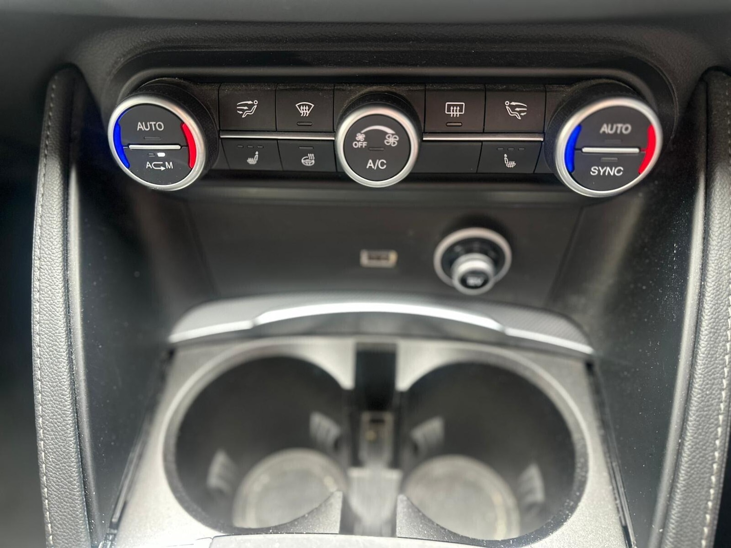 Used Alfa Romeo Stelvio 2019 for sale - 77163487: Photo 31