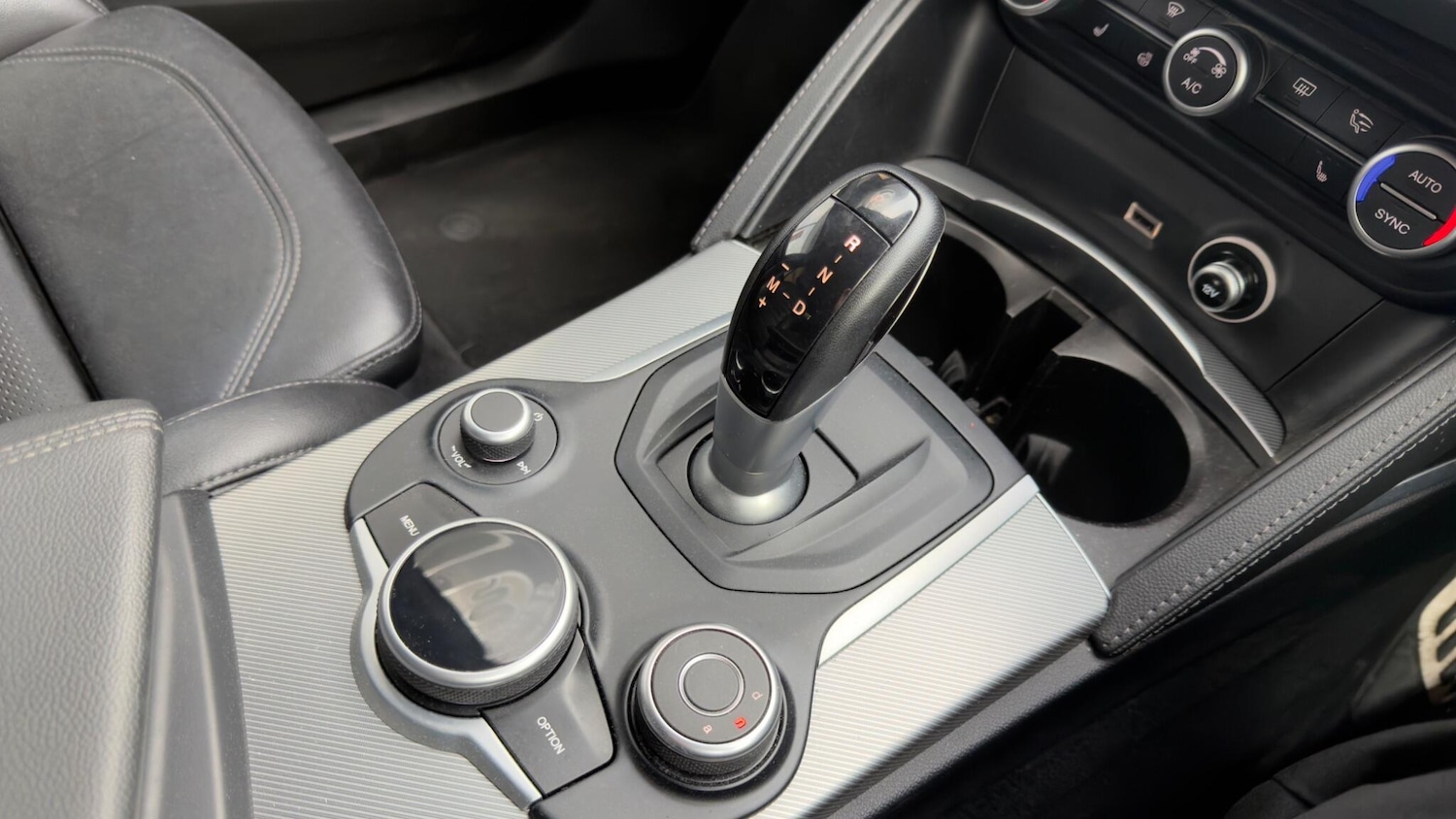 Used Alfa Romeo Stelvio 2019 for sale - 77163487: Photo 43