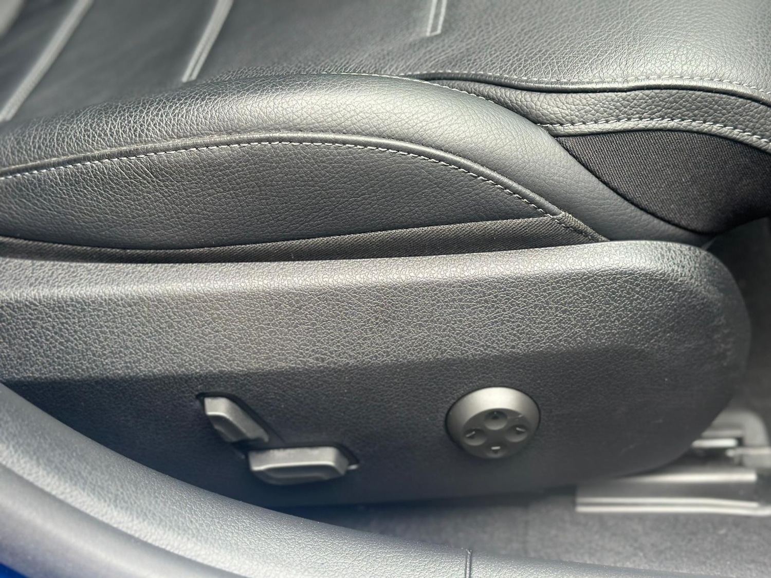 Used Mercedes-Benz C-Class 2022 for sale - 76158930: Photo 28