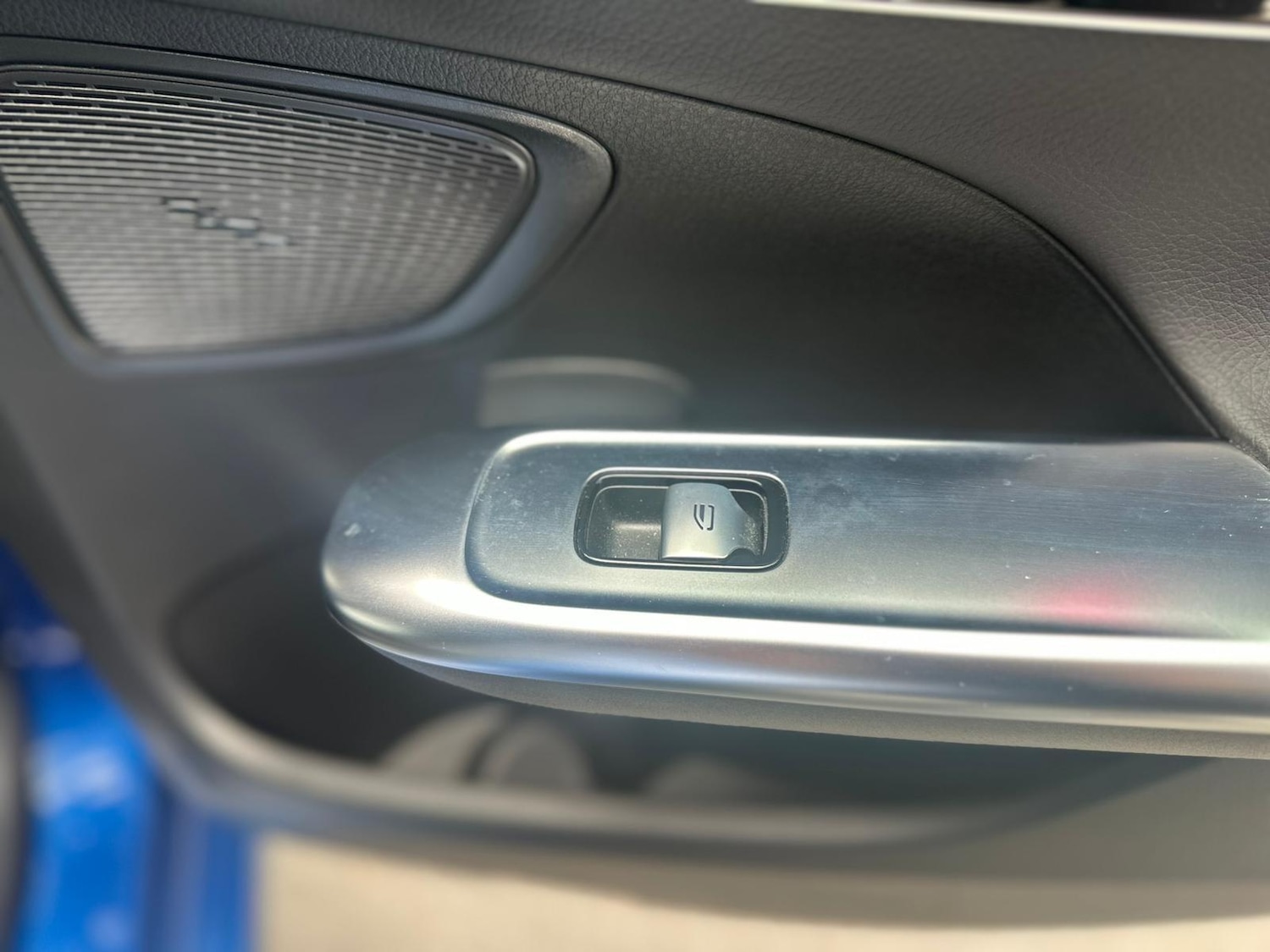 Used Mercedes-Benz C-Class 2022 for sale - 76158930: Photo 75