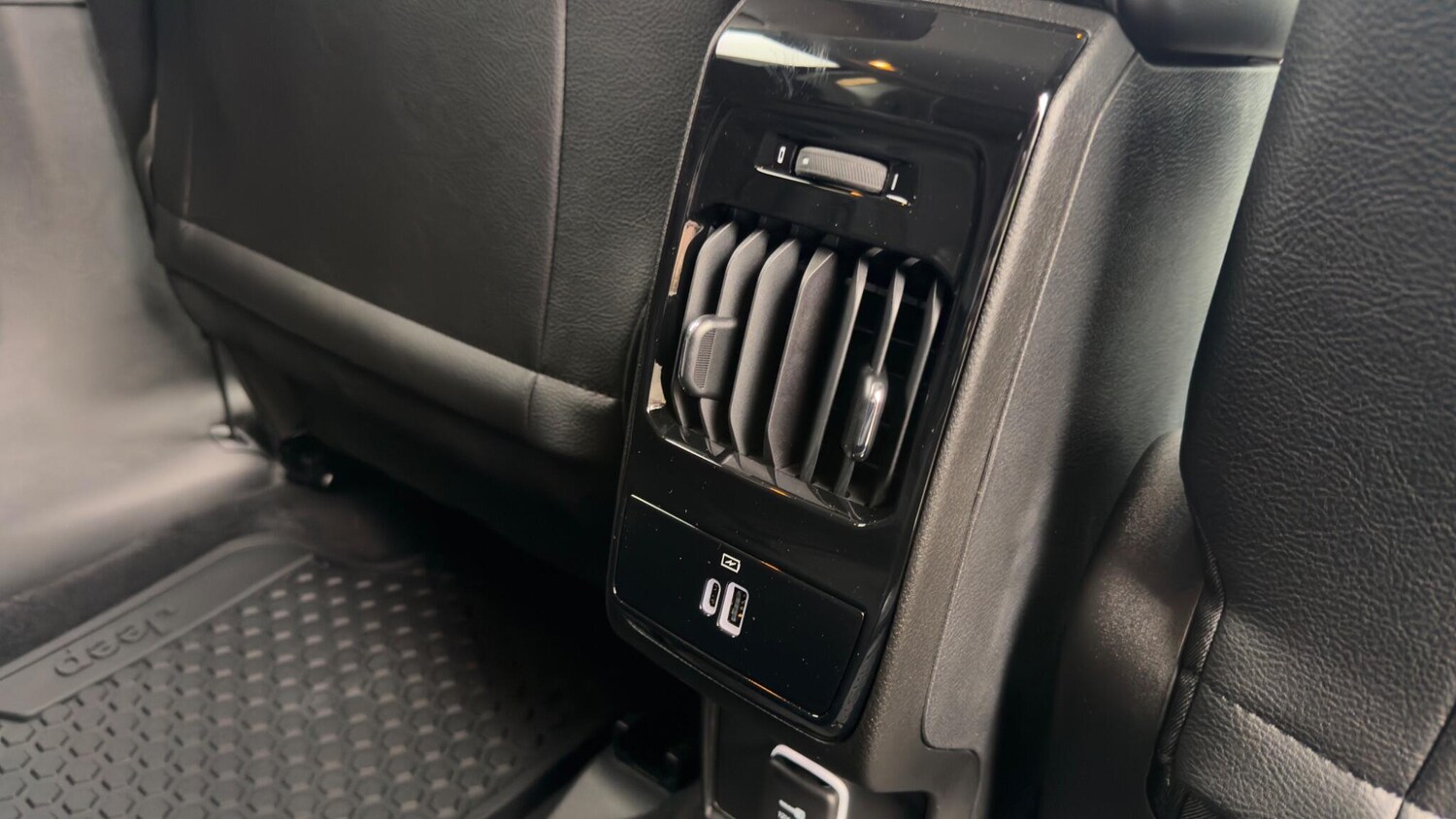 Used Jeep Compass 2024 for sale - 75825776: Photo 33