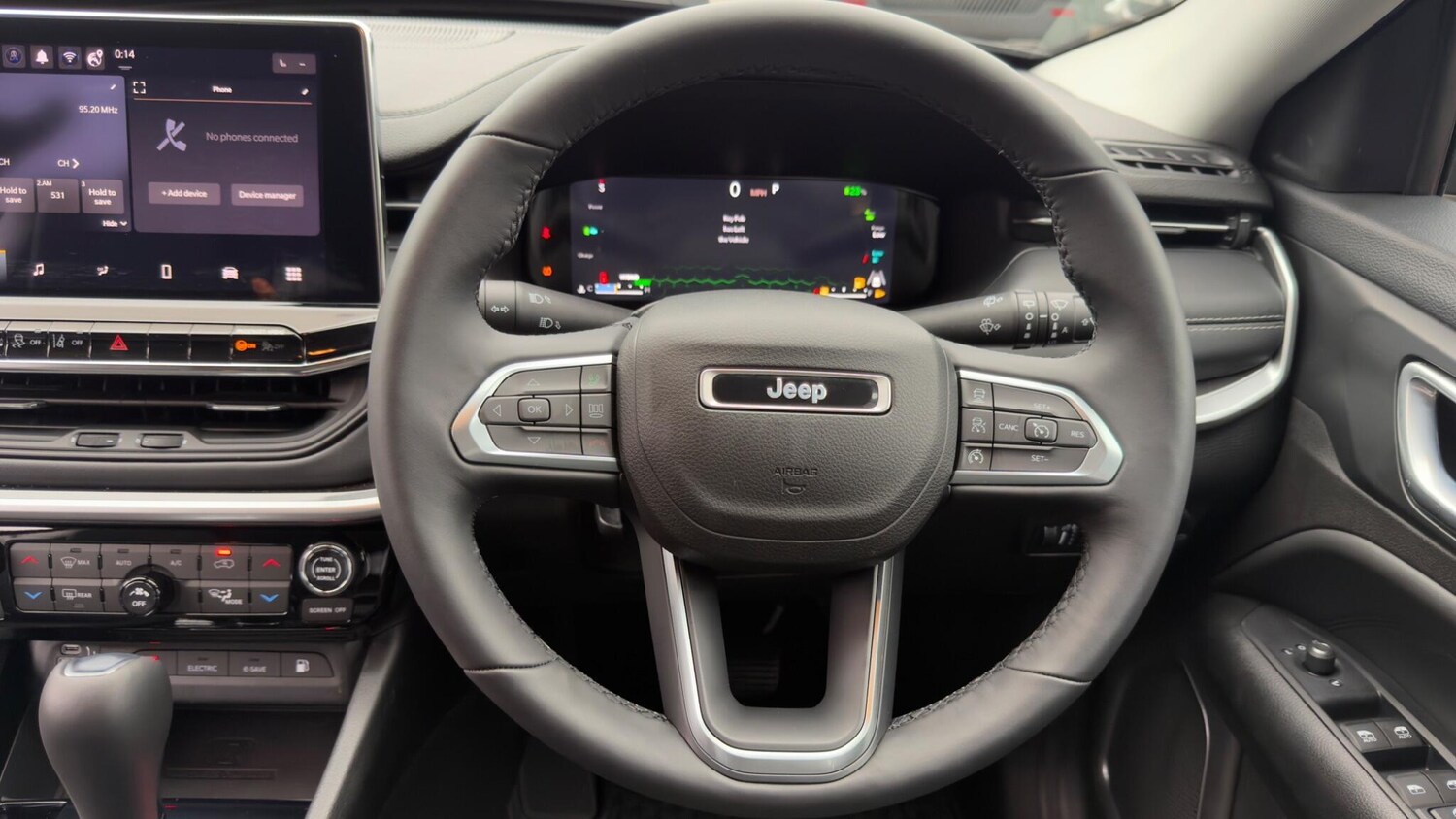 Used Jeep Compass 2024 for sale - 75825776: Photo 45