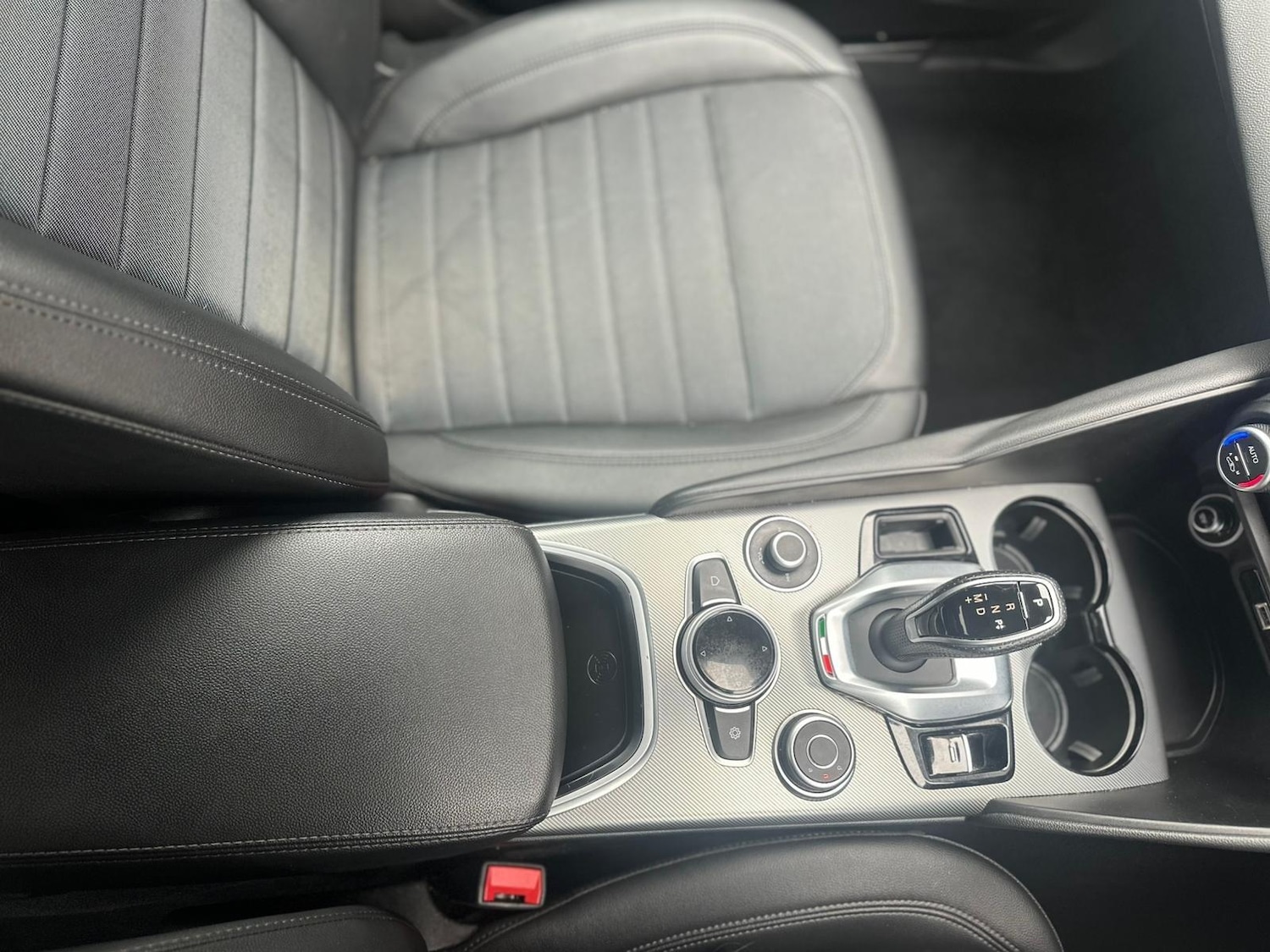 Used Alfa Romeo Giulia 2022 for sale - 76085039: Photo 12