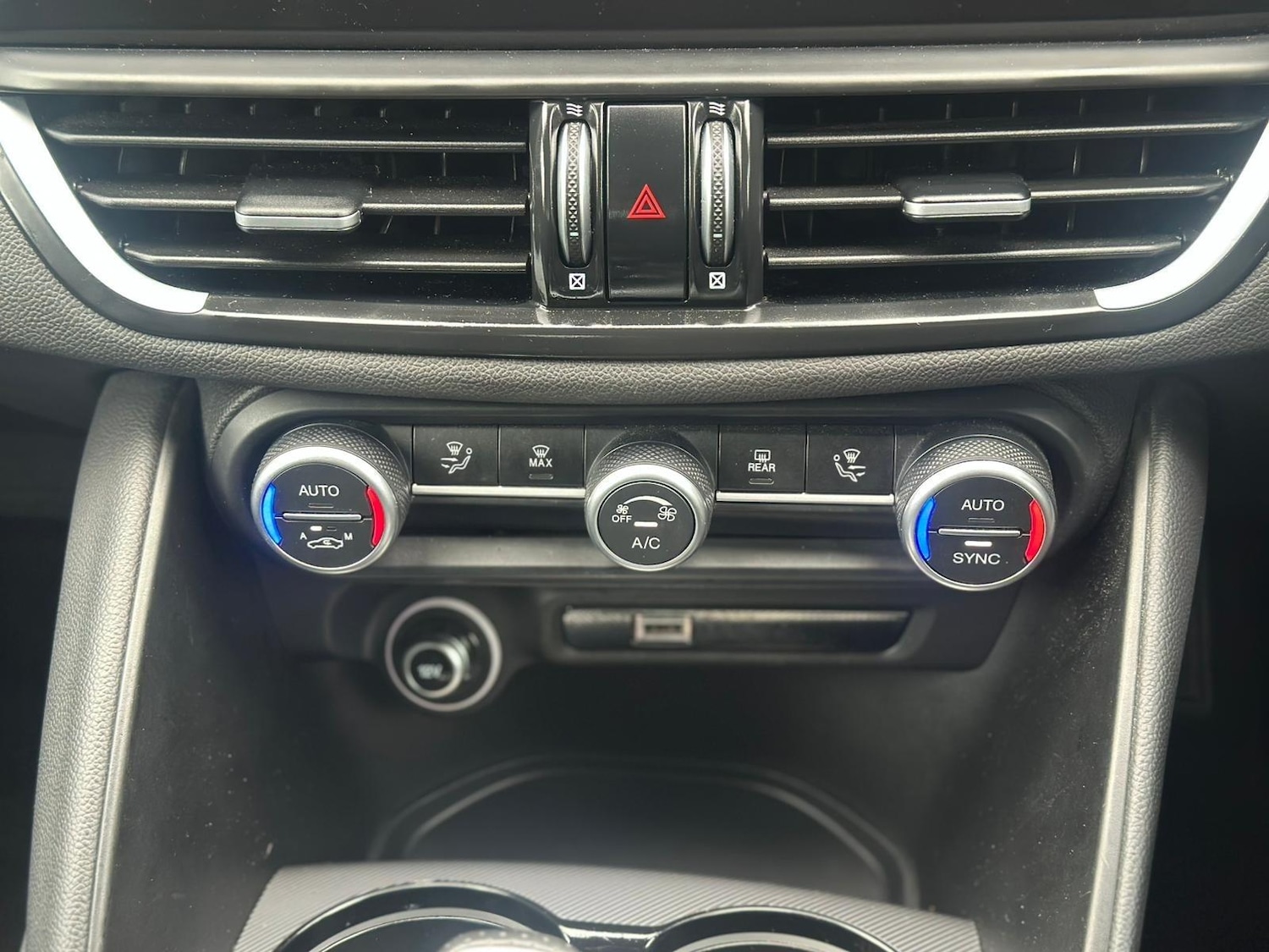 Used Alfa Romeo Giulia 2022 for sale - 76085039: Photo 36