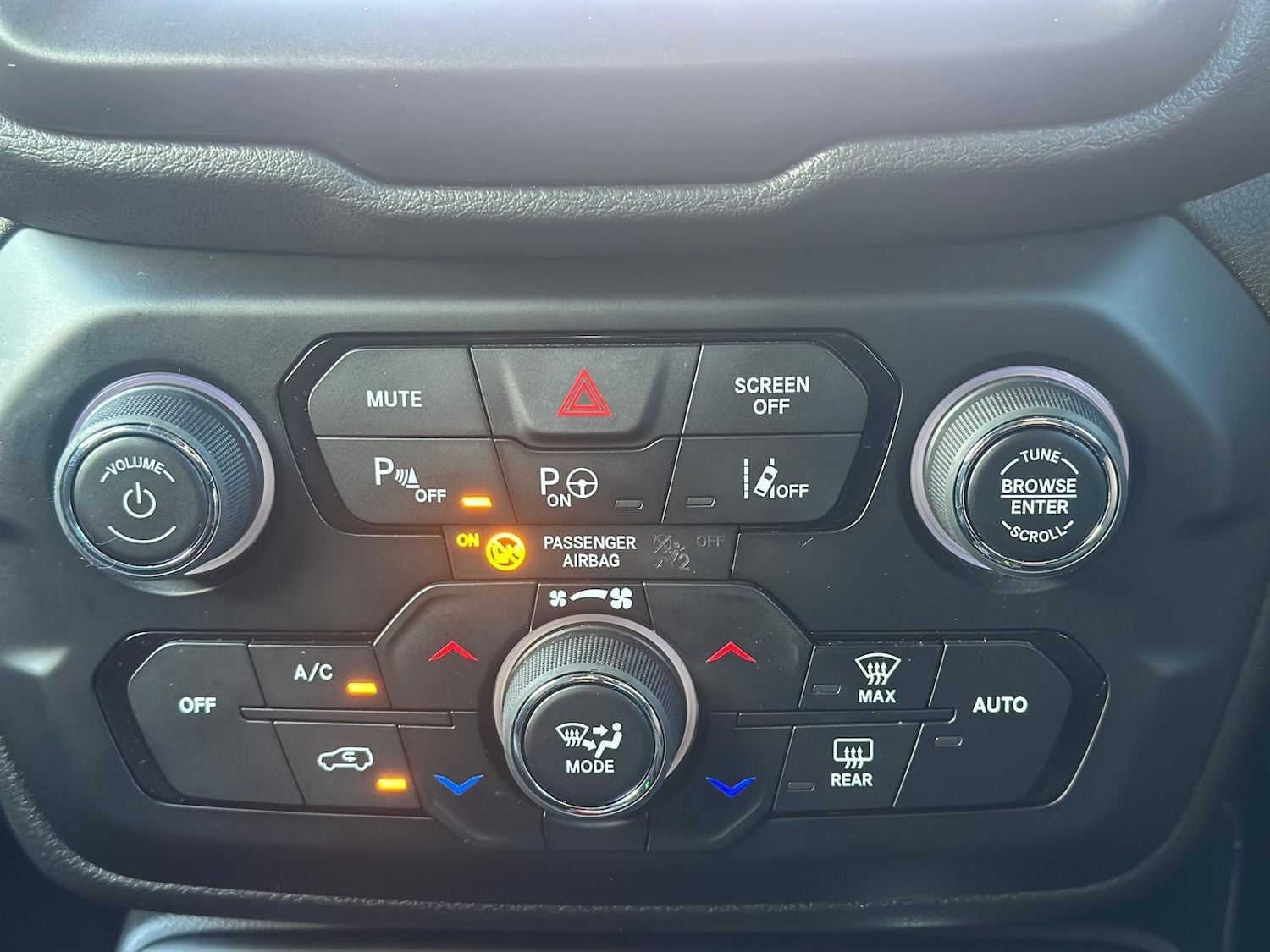 Used Jeep Renegade 2021 for sale - 76380612: Photo 10