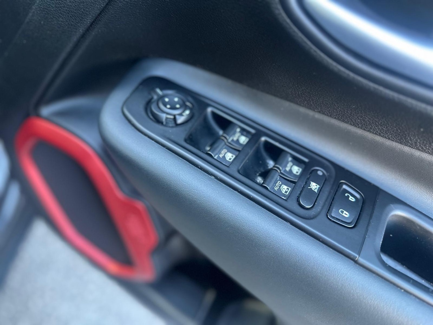 Used Jeep Renegade 2021 for sale - 76380612: Photo 26