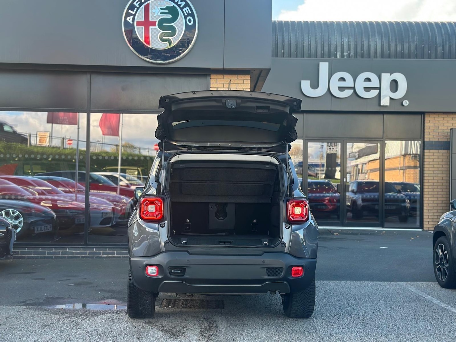 Used Jeep Renegade 2021 for sale - 76380612: Photo 37