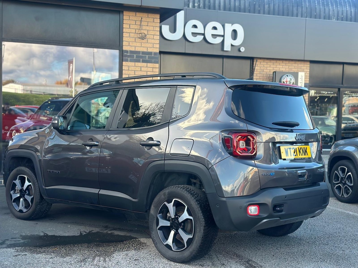 Used Jeep Renegade 2021 for sale - 76380612: Photo 4