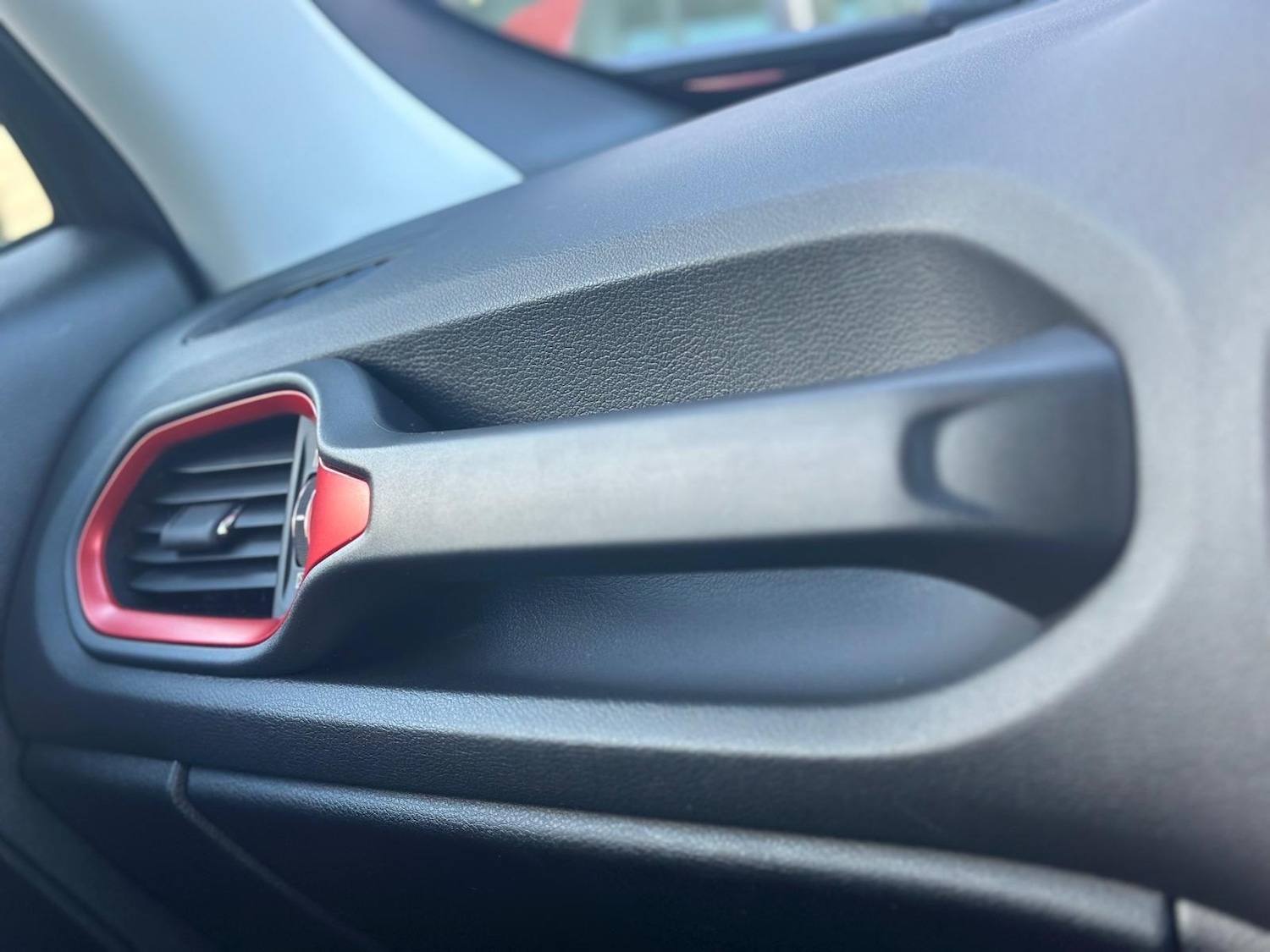 Used Jeep Renegade 2021 for sale - 76380612: Photo 8