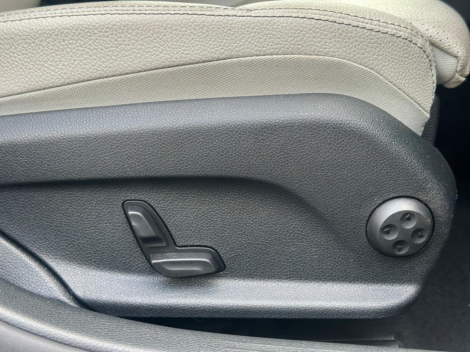 Used Mercedes-Benz C Class 2017 for sale - 76326629: Photo 26