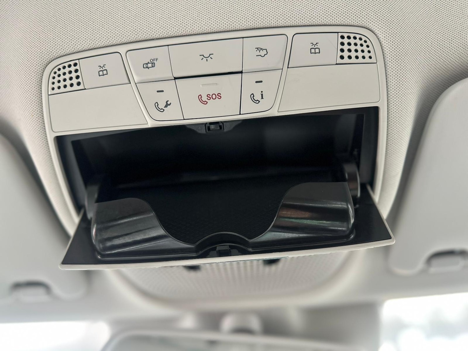 Used Mercedes-Benz C Class 2017 for sale - 76326629: Photo 63