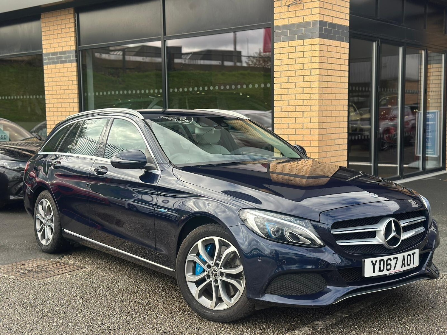 Used Mercedes-Benz C Class 2017 for sale - 76326629: Photo 7