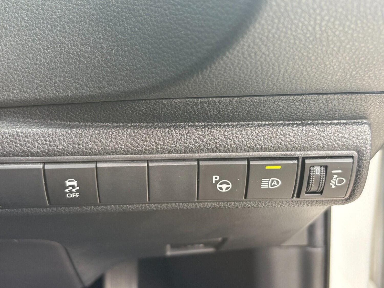 Used Toyota Corolla 2019 for sale - 76759660: Photo 11