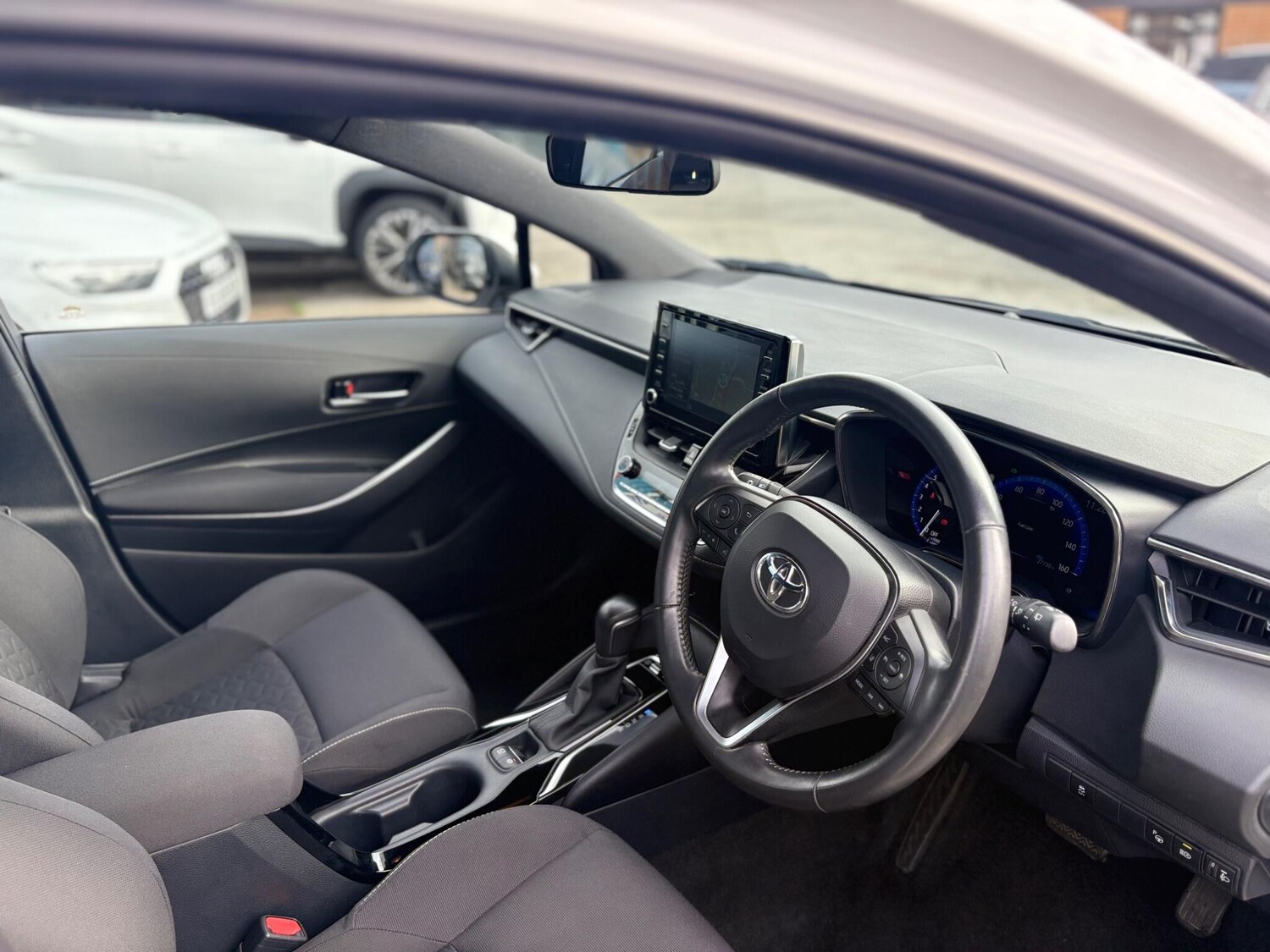 Used Toyota Corolla 2019 for sale - 76759660: Photo 37