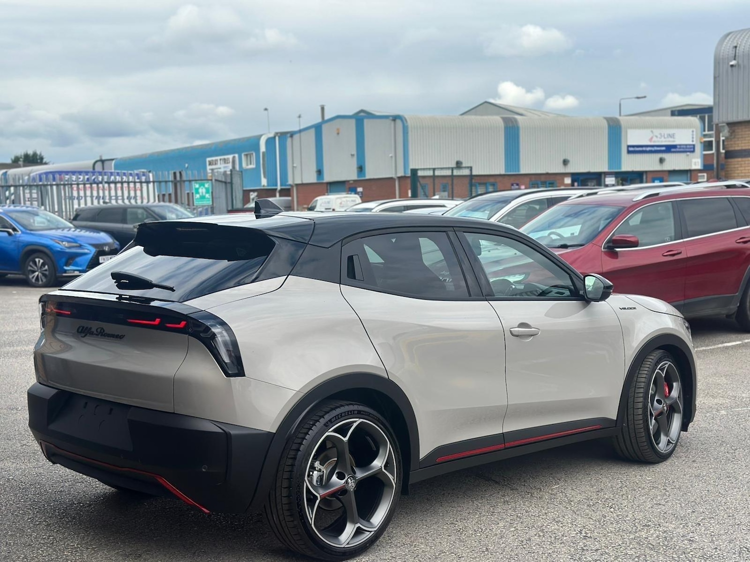 Used Alfa Romeo Junior 2025 for sale - 76109088: Photo 16