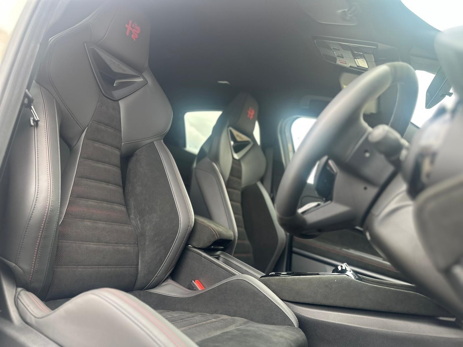 Used Alfa Romeo Junior 2025 for sale - 76109088: Photo 18