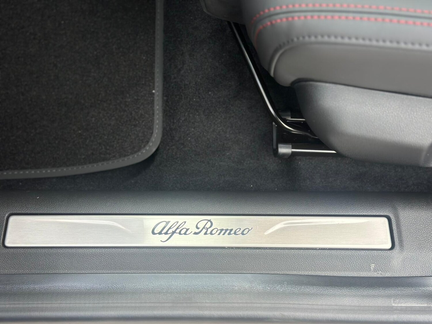 Used Alfa Romeo Junior 2025 for sale - 76109088: Photo 36